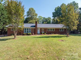 1640 Carolina Cir, Gastonia, NC 28054