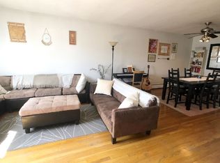 25-24 33rd St #3, Astoria, NY 11102