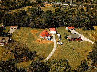 1215 Brummitt Rd, Castalian Springs, TN 37031