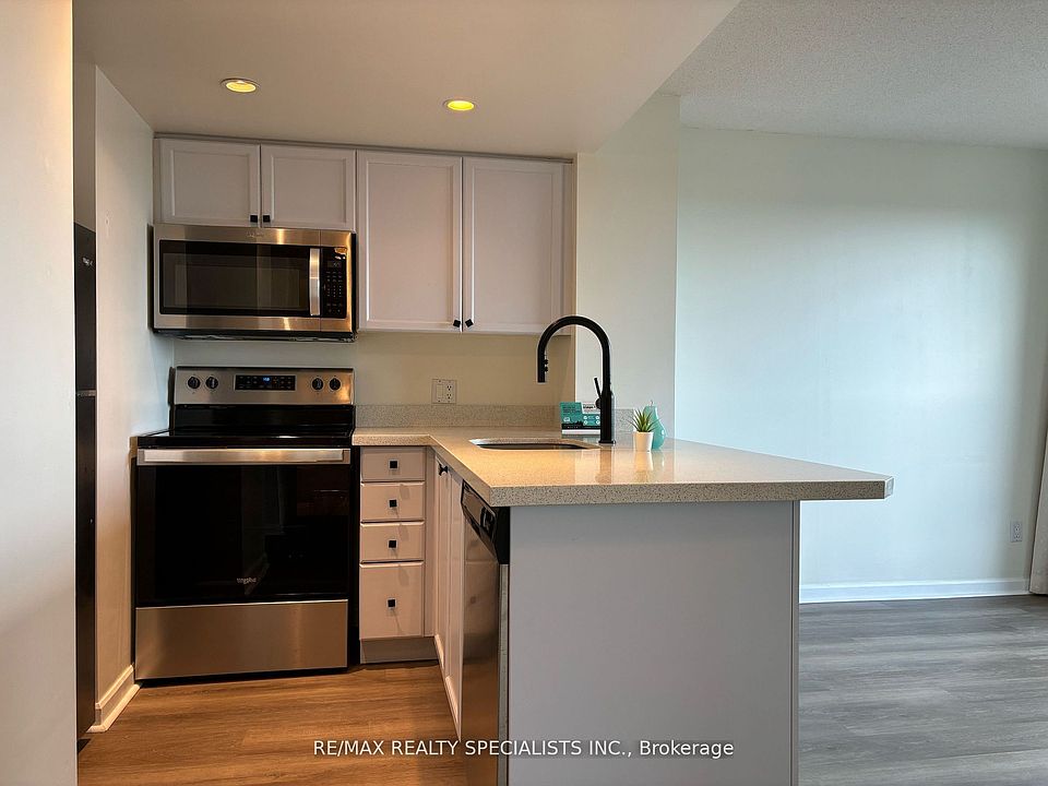 1st image of 8 Park Rd #2203