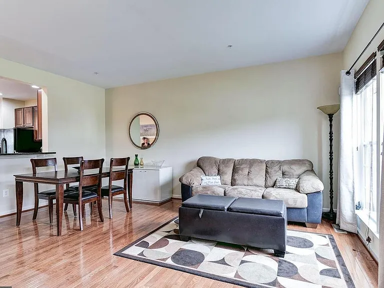 23507 Forest Haven Way — Photo 3