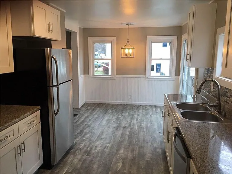430 Lake Shore Boulevard Ext — Photo 7
