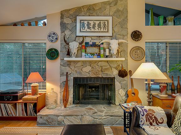 5th image of 206 Azalea Ct