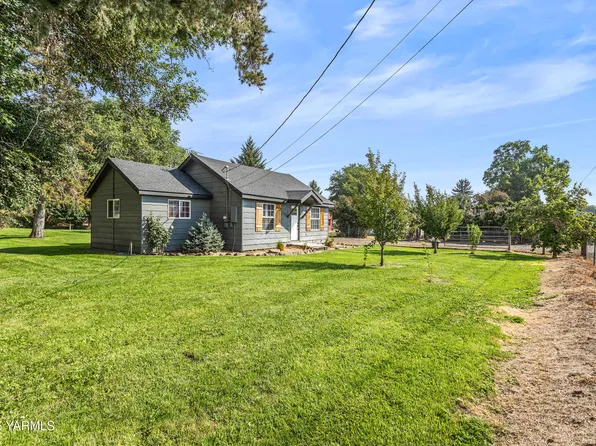 11705 Gilbert Rd, Yakima, WA 98903