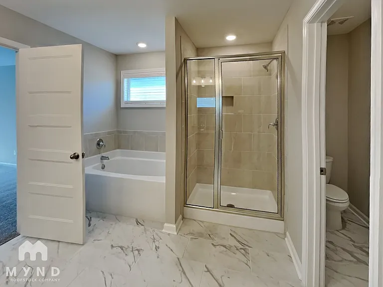 813 Trestle Creek Ct — Photo 18