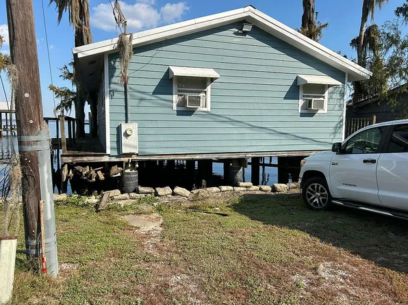 817 Shell Beach Rd, Pierre Part, LA 70339