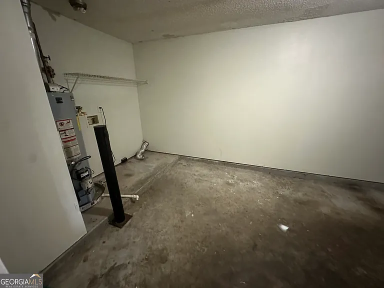 465 Eagles Crossing Cir — Photo 16