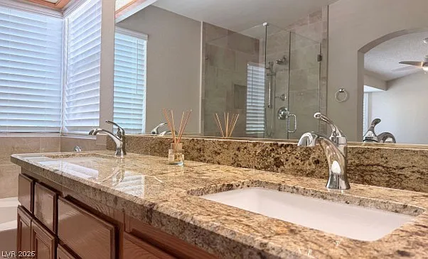 3317 Royal Glen Ct — Photo 25