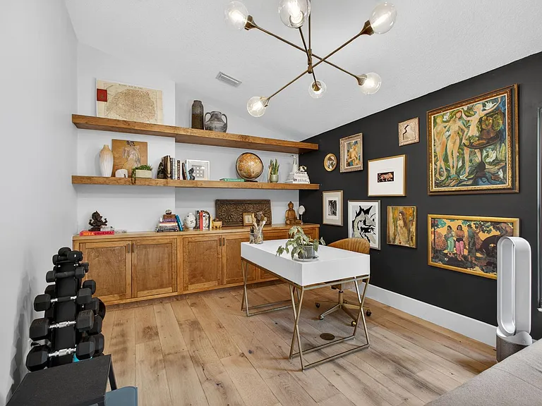 12897 La Rochelle Cir — Photo 32