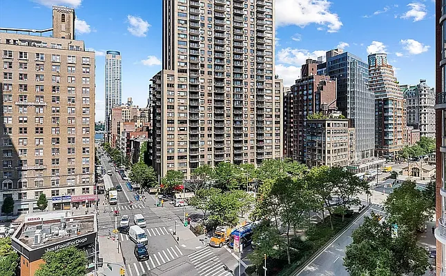 Rented by REAL New York | media 16