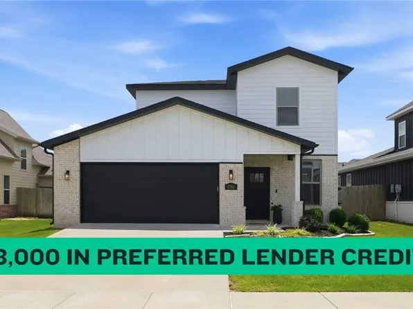 1706 W Broadway Pl, Rogers, AR 72758