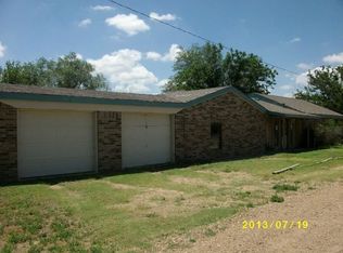 601 S Ridgeland Ave, Fritch, TX 79036