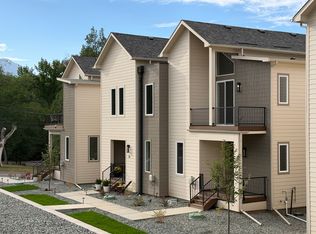 19 Noyer Ct, Colorado Springs, CO 80906