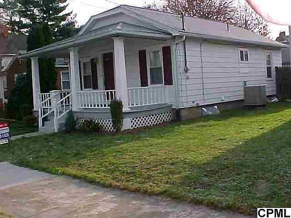 2nd image of 212 10th St