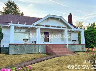 6908 SW 33rd Pl, Portland, OR 97219