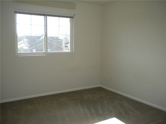 4th image of 6007 Illinois Ln SE Unit B
