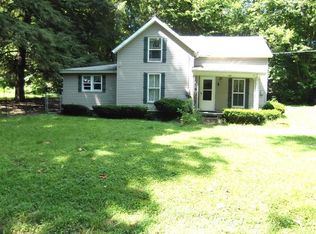 1290 L E Junction Rd, Winchester, KY 40391