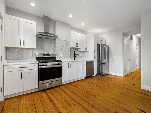 131A Cottage St Photo 1