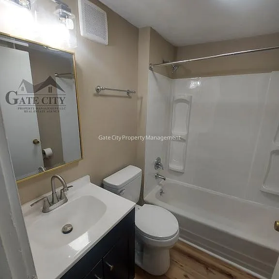 901 Old Thomasville Rd — Photo 11