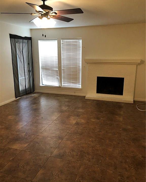 1st image of 1202-607 Thorpe Ln