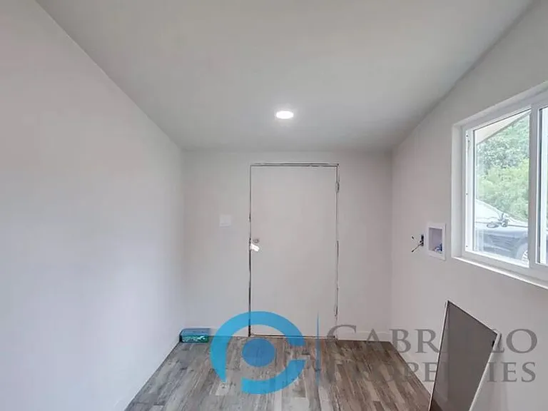 407 Idaho Ave #A — Photo 9