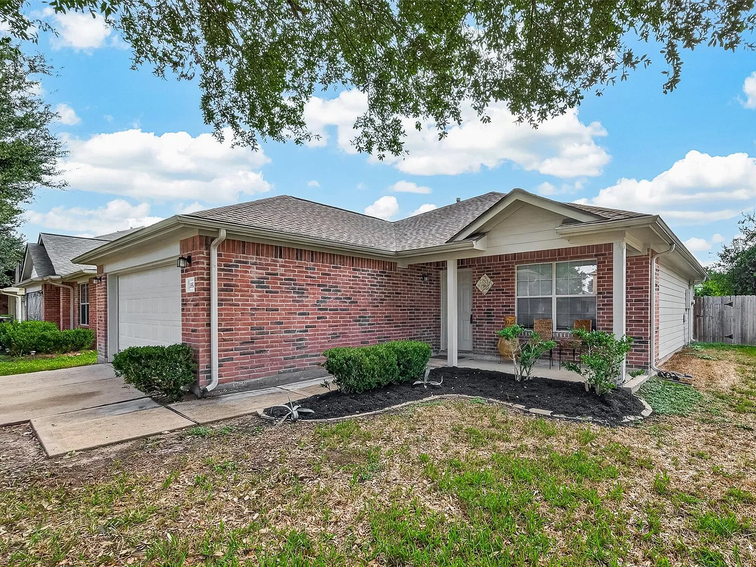 3 bed, 1216 sqft, $1,900 — Photo 3