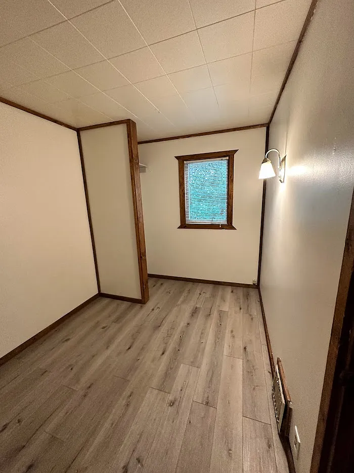 1427 Bixby Avenue Northeast - 1 — Photo 4