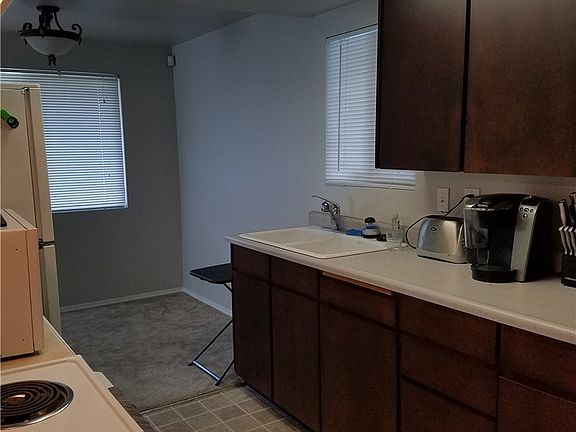 3rd image of 1240 Beach Ave