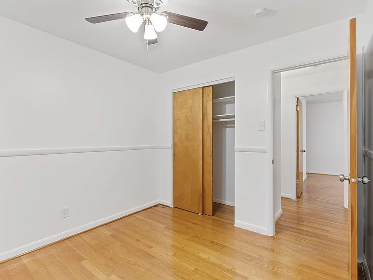 1555 Zurich Dr — Photo 25