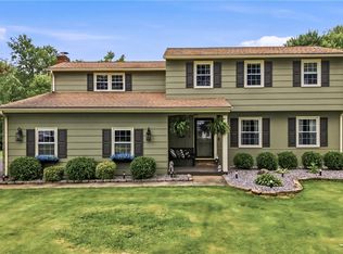 10230 New Buffalo Rd, Canfield, OH 44406
