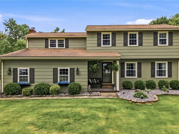 10230 New Buffalo Rd, Canfield, OH 44406