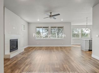 11795 SE White Tail Dr, Happy Valley, OR