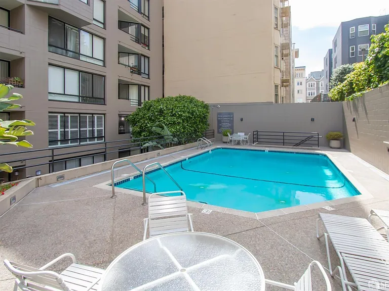 900 Bush St #321 — Photo 16