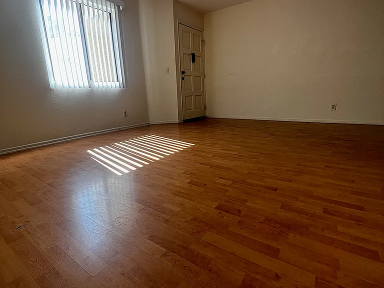 235 N Verdugo Rd #5B — Photo 5