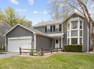 64 Ivanhoe Ln, Cary, IL 60013