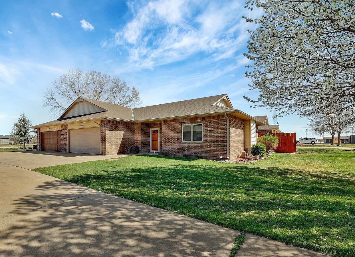 110 N Washington St, Cheney, KS 67025 Zillow
