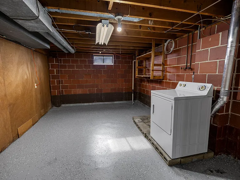 5908 Meredith Dr — Photo 15