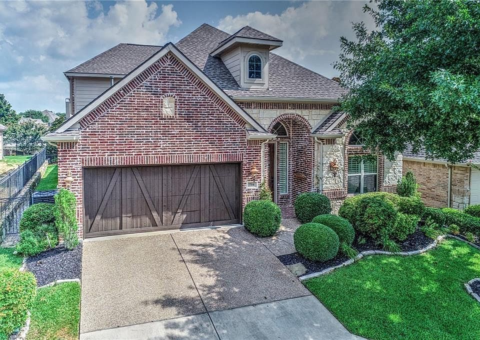 1st image of 716 Mustang Dr