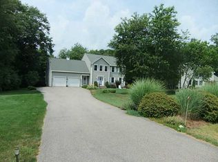 3 Teft Ct, Hope Valley, RI 02832