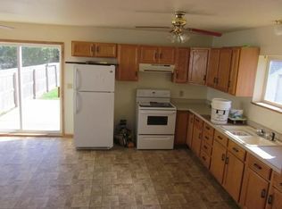 1023 S 21st St, Manitowoc, WI 54220
