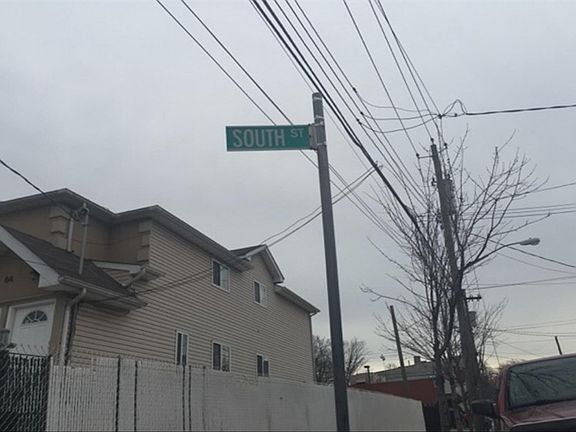 5th image of 44 South St