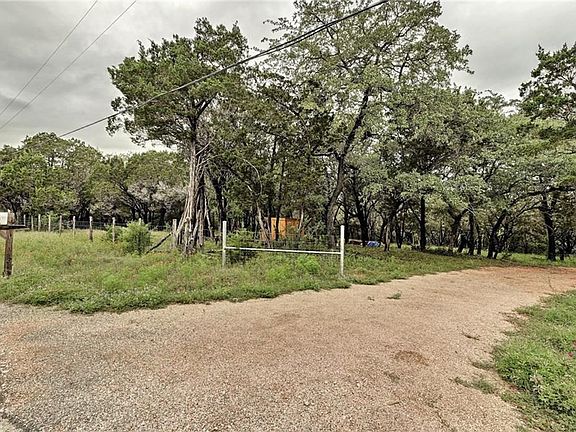 3rd image of 810 County Road 420