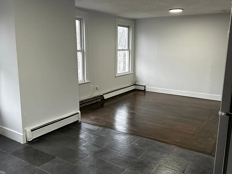 57 Thompson St — Photo 5