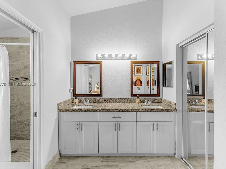 2420 SW 87th Way — Photo 27
