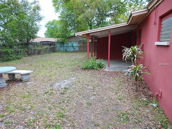 3rd image of 7420 Celeste Ln