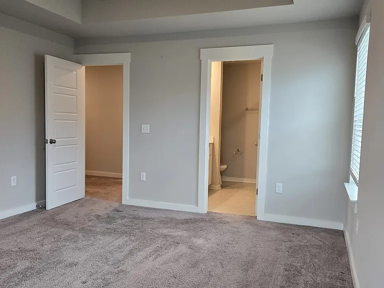 326 Lydia Dr — Photo 24