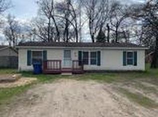 2699 N Dodge Lake Ave, Harrison, MI 48625