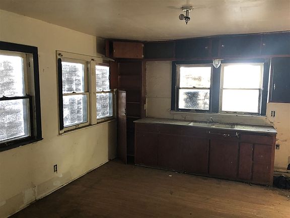 4th image of 5845 S State Road 119