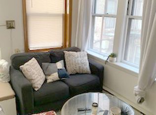 98 W Cedar St #22, Boston, MA 02114