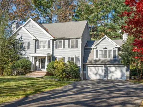 1091 High St, Dedham, MA 02026